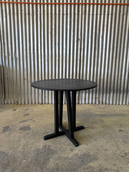 Mesa lateral Georgian