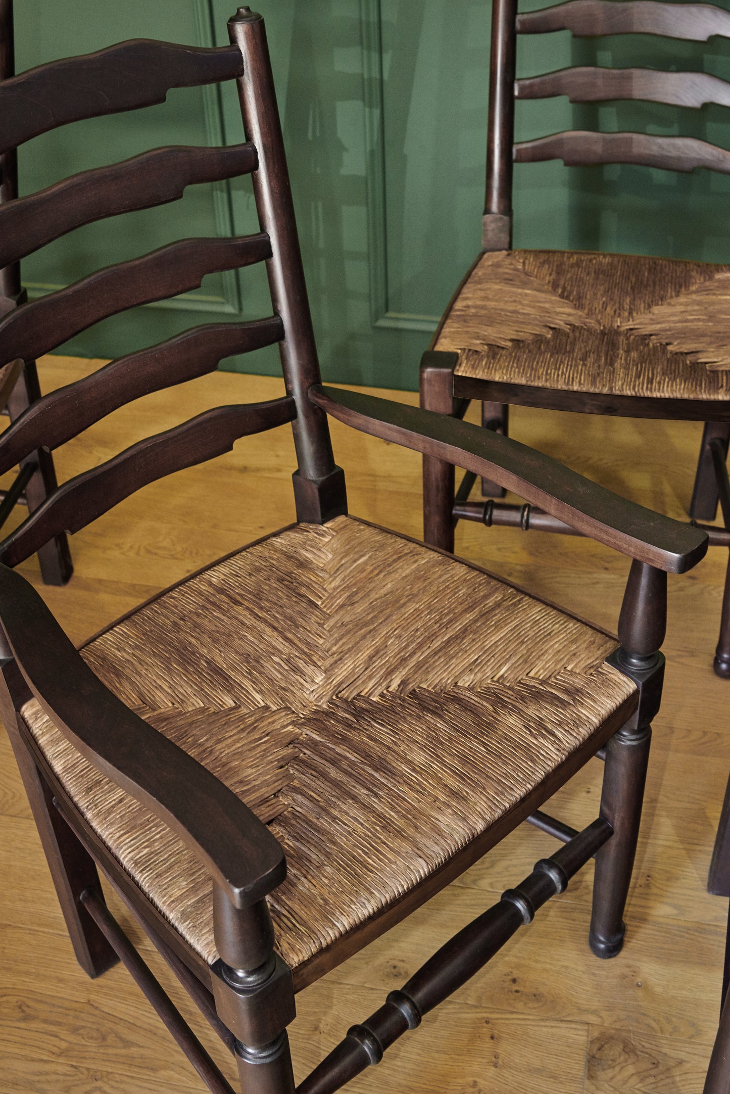 Silla Laddingback con estoquillo